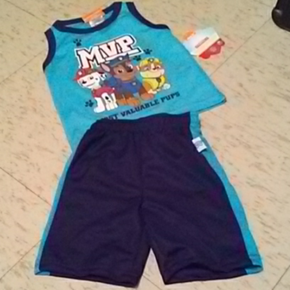 Boys 2 piece short outfit size 18m paw patrol